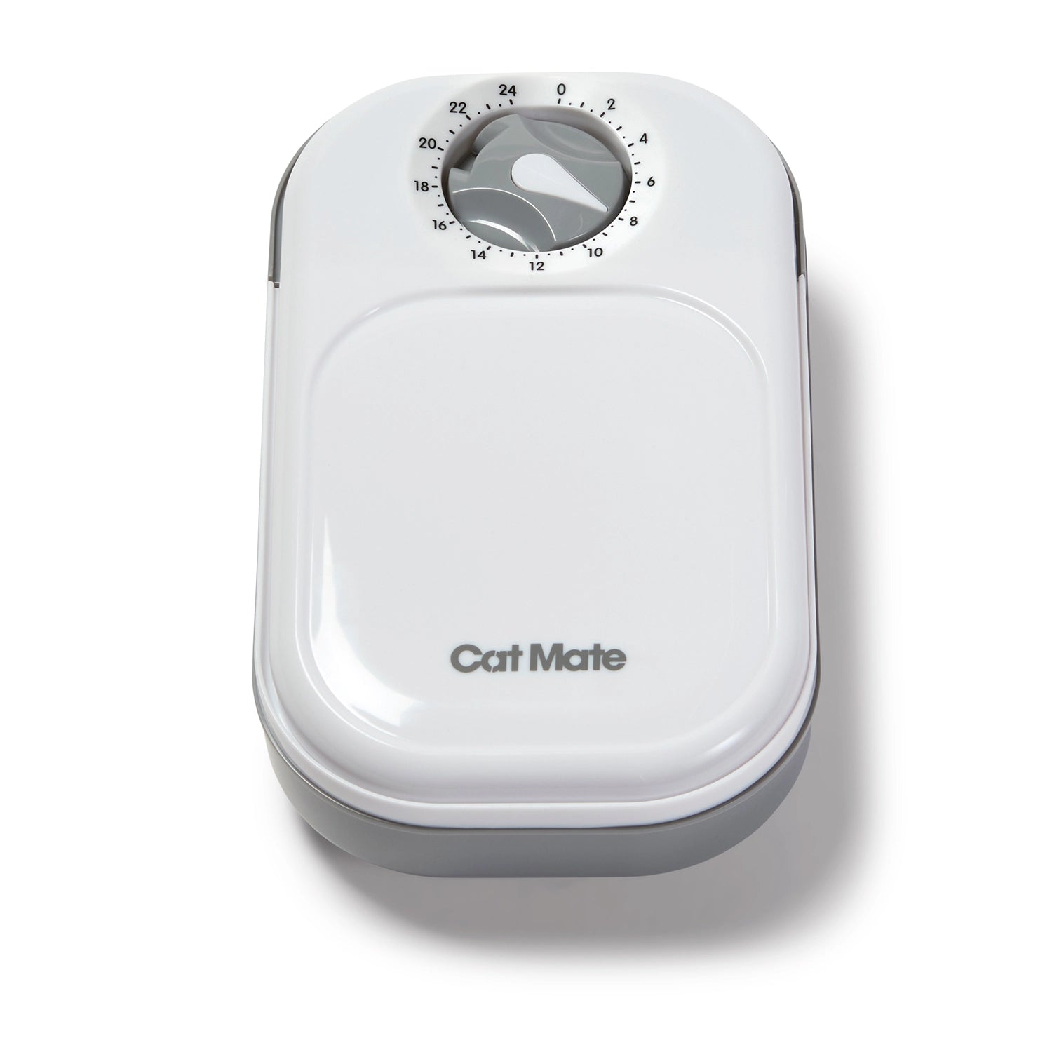 A single pet feeder for a cat or a small dog which can hold 400g of wet food or the equivalent amount of dry food for up to twenty four hours, on a white background  